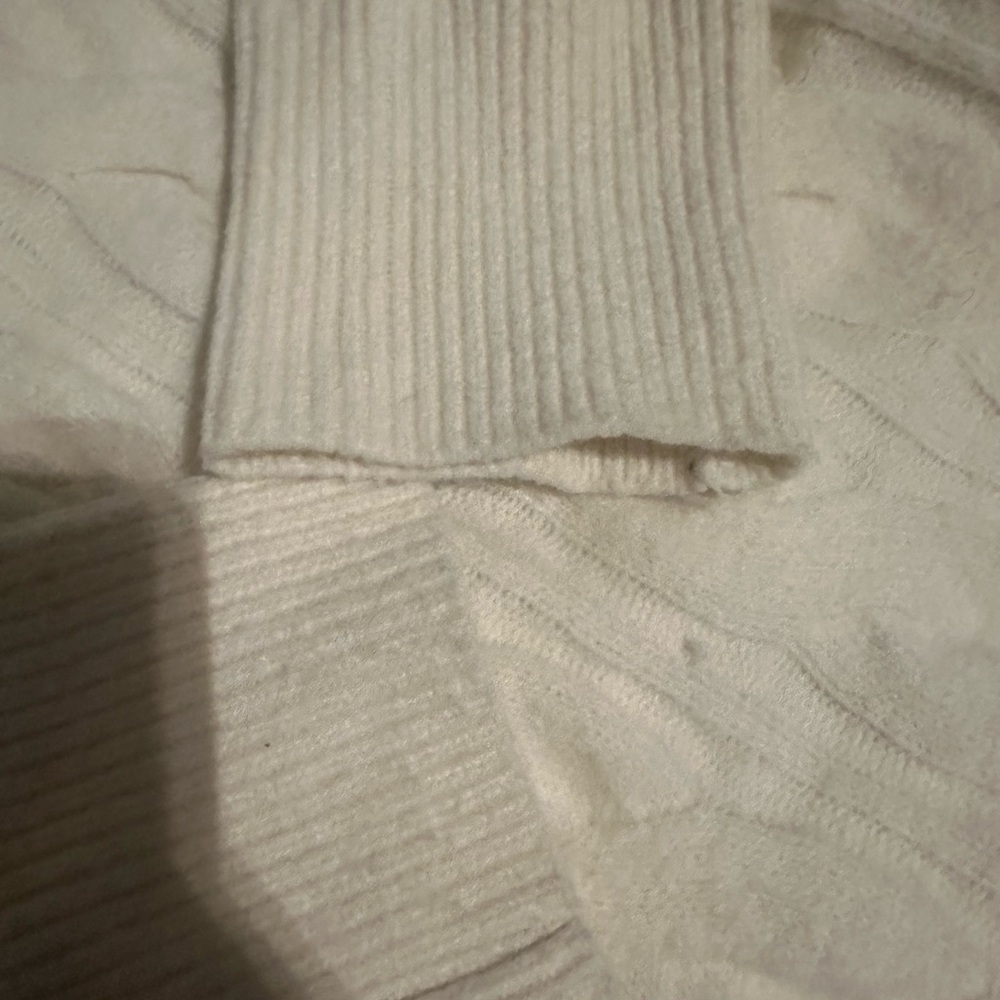 Aerie Cream Cable Knit Sweater women’s size Large - Picture 5 of 5